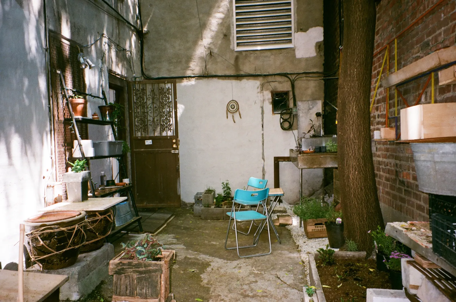 Courtyard chairs at Chinatown Soup